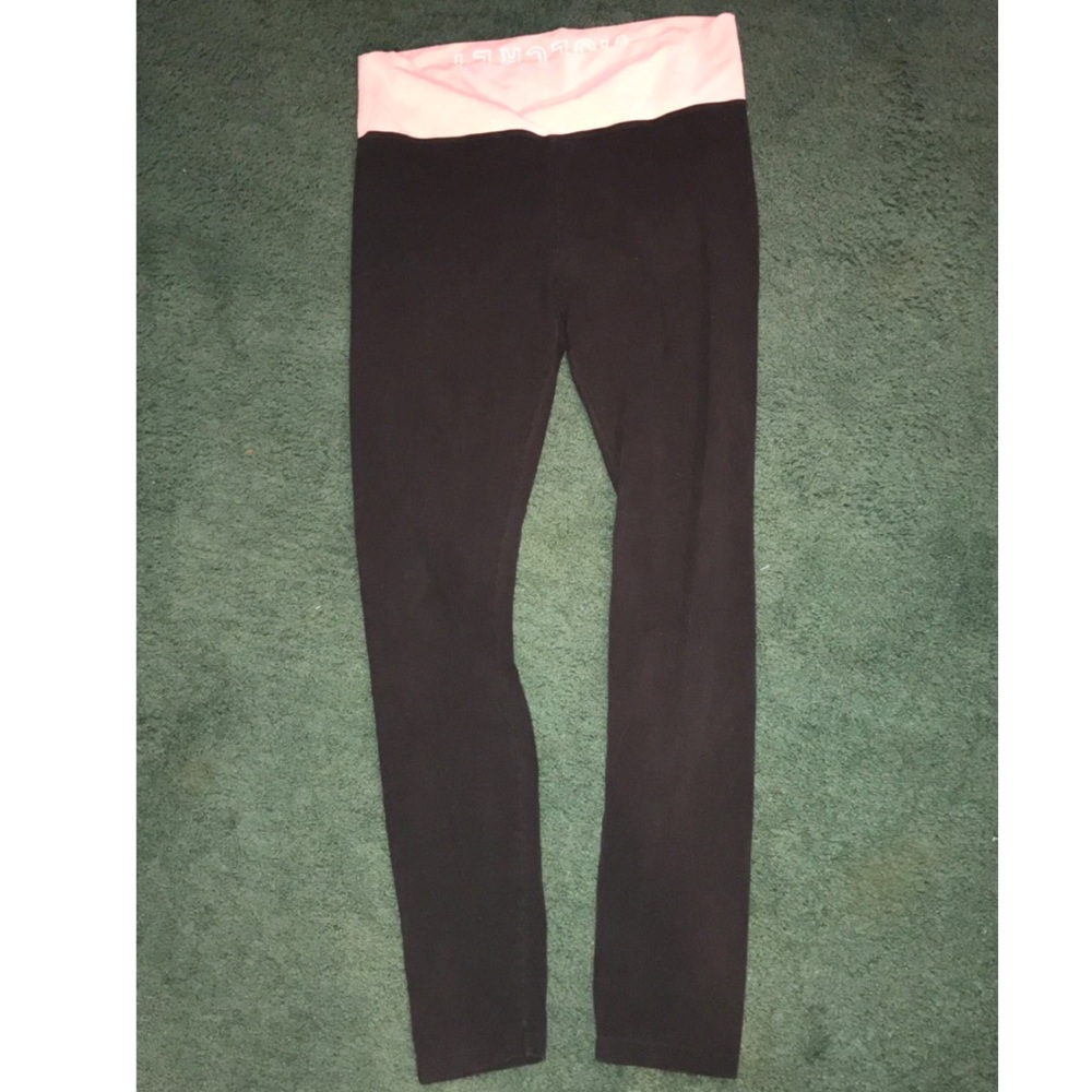 VICTORIA’S SECRET LEGGINGS